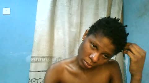 Snapshot of luckymadequeen chatting on June 2026 02:31:02 AM Gloria online show from June 2026 02:31:02 AM