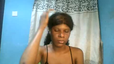 Snapshot of luckymadequeen chatting on July 2026 03:48:01 AM Gloria online show from July 2026 03:48:01 AM