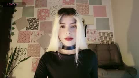 luckysapphire777 online show from July 2026 01:18:01 PM