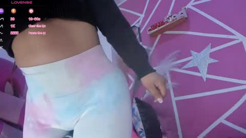 lucy_beatifull online show from April 2026 05:13:02 PM