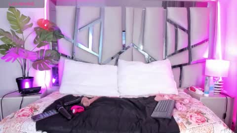 lucy_davies_ online show from March 2026 11:46:02 AM