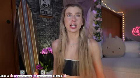 Lucy. online show from April 2026 01:05:02 AM