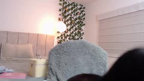 Luciana online show from July 2026 04:37:01 AM