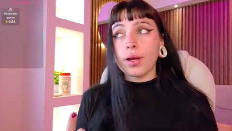 Sofia  online show from November 2025 03:49:02 AM