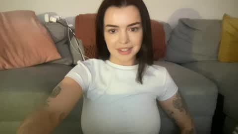 Lucyloo online show from July 2026 06:39:02 AM