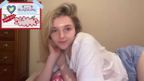Snapshot of lucydelovely chatting on June 2026 11:35:01 PM Lucy online show from June 2026 11:35:01 PM