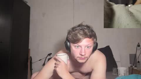 LucyLoes online show from October 2025 06:17:02 PM