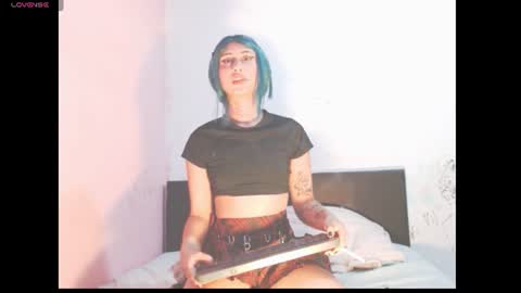 lucyrosess online show from June 2026 04:00:02 AM