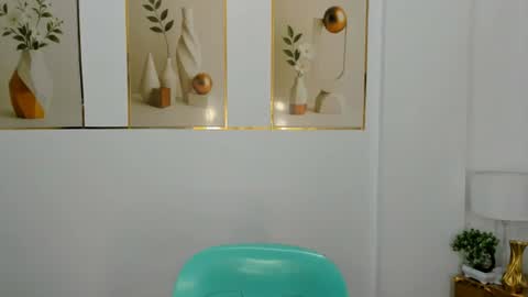 lucyvane online show from July 2026 12:55:01 PM