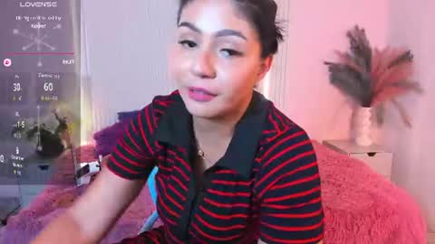 Lucy Wold online show from July 2026 07:49:02 PM