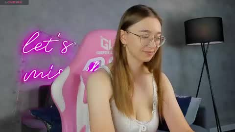 Snapshot of lucyy_green chatting on July 2026 12:50:02 AM Lucy online show from July 2026 12:50:02 AM