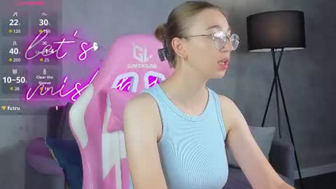 Snapshot of lucyy_green chatting on July 2026 12:39:01 AM Lucy online show from July 2026 12:39:01 AM
