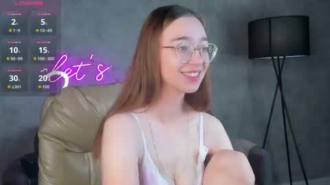 Snapshot of lucyy_green chatting on July 2026 12:53:02 AM Lucy online show from July 2026 12:53:02 AM