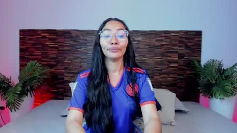 Snapshot of lucyy_liiu chatting on June 2026 08:21:01 PM Lucy Liiu online show from June 2026 08:21:01 PM