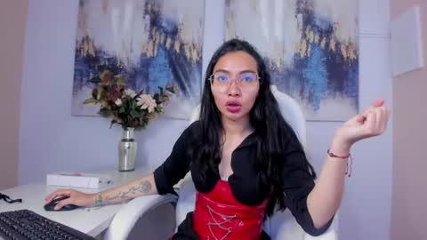 Snapshot of lucyy_liiu chatting on July 2026 07:56:01 PM Lucy Liiu online show from July 2026 07:56:01 PM