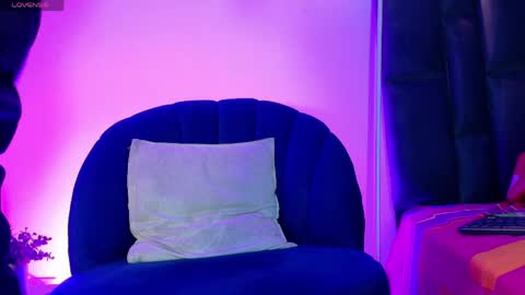 Lui online show from April 2026 04:04:02 AM