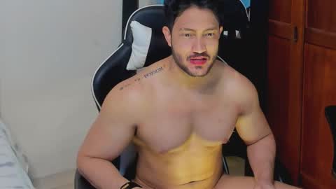 luis_baptista online show from January 2026 12:48:01 AM