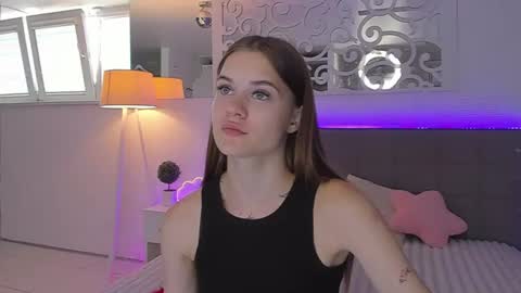 LuisaClover online show from July 2026 12:19:02 PM
