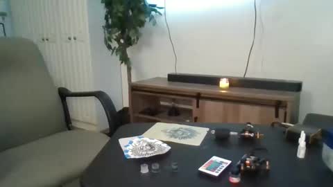 luisjg24hrs online show from April 2026 09:25:02 AM