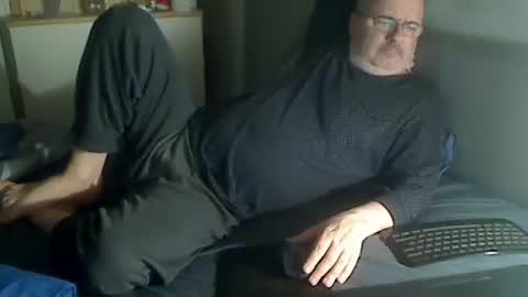 luke7634 online show from April 2026 09:53:01 PM