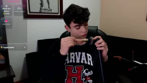 lukeboyce online show from April 2026 04:17:01 AM