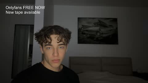 lukedesirable online show from December 2025 09:24:02 PM