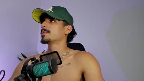 Luke Taylor online show from March 2026 03:01:02 AM