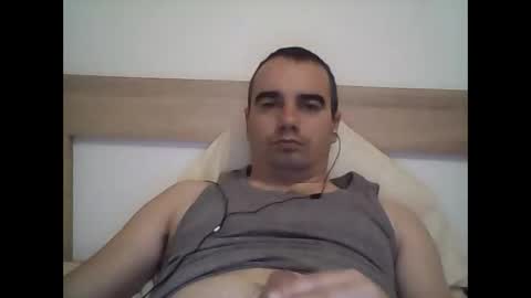 lukixxxx online show from February 2026 06:28:02 PM