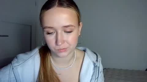 Lulu Baby18 online show from April 2026 06:06:01 PM