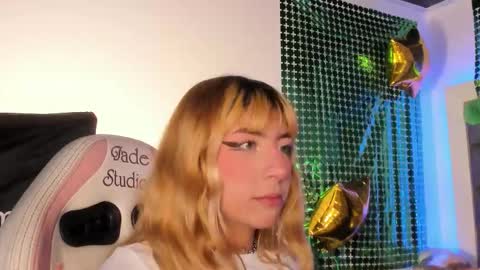 elizabeth online show from March 2026 09:51:01 PM