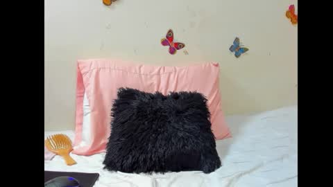 Luna online show from March 2026 06:35:02 PM