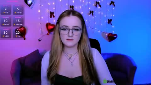 luna_berryy online show from March 2026 08:57:01 PM