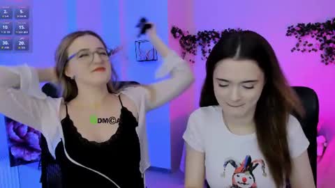 luna_berryy online show from June 2026 07:16:02 PM