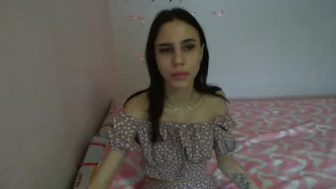 Luna Bii online show from May 2026 02:06:02 AM