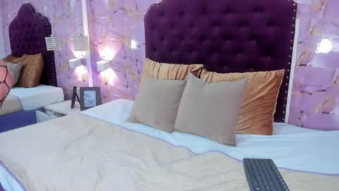 Luna Bloom online show from July 2026 04:07:02 AM