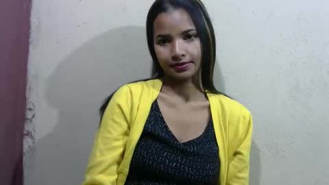 Laura online show from May 2026 04:18:02 AM