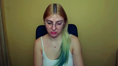 Luna online show from January 2025 11:31:02 AM