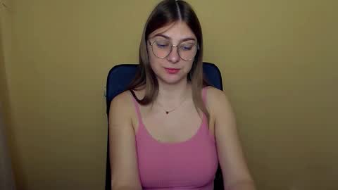 Luna online show from October 2025 09:22:01 AM