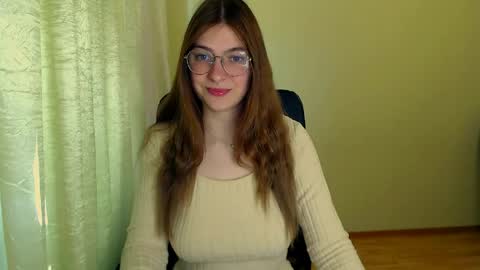 Snapshot of luna_lush_ chatting on June 2026 10:28:02 AM Luna online show from June 2026 10:28:02 AM