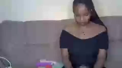 Snapshot of luna_peachy chatting on June 2026 07:52:01 AM luna_peachy online show from June 2026 07:52:01 AM