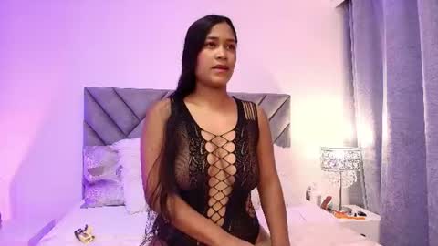luna_queen7 online show from June 2026 11:23:01 AM