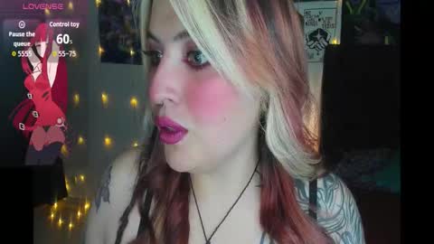 MISS LUNA  online show from December 2025 12:14:02 PM