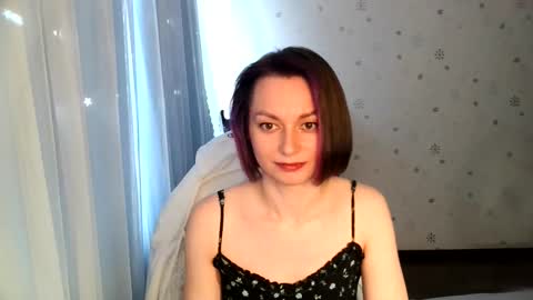 lunaa_bluee online show from June 2026 04:55:01 PM