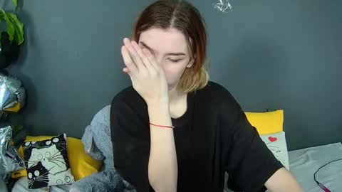 Snapshot of lunaastar_ chatting on December 2024 10:24:01 AM lunaastar_ online show from December 2024 10:24:01 AM