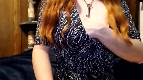 lunathepoet online show from June 2026 08:40:02 PM