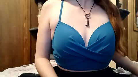 lunathepoet online show from July 2026 01:54:01 PM