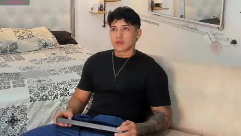 Lunay online show from September 2025 12:11:01 AM