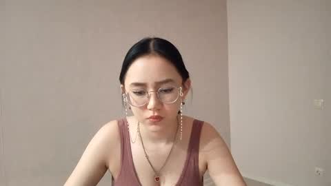 Roxie online show from April 2026 02:04:02 PM