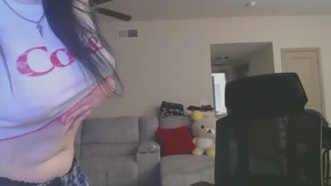 Snapshot of lustfullives chatting on December 2024 03:34:02 AM LustfulLives online show from December 2024 03:34:02 AM