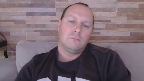 lustonfan online show from June 2026 12:39:01 PM